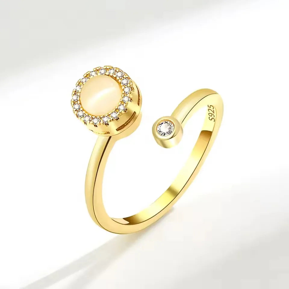 Harvest Moon - Women’s Fidget Ring – Sleek ADHD Jewelry - Gold Edition