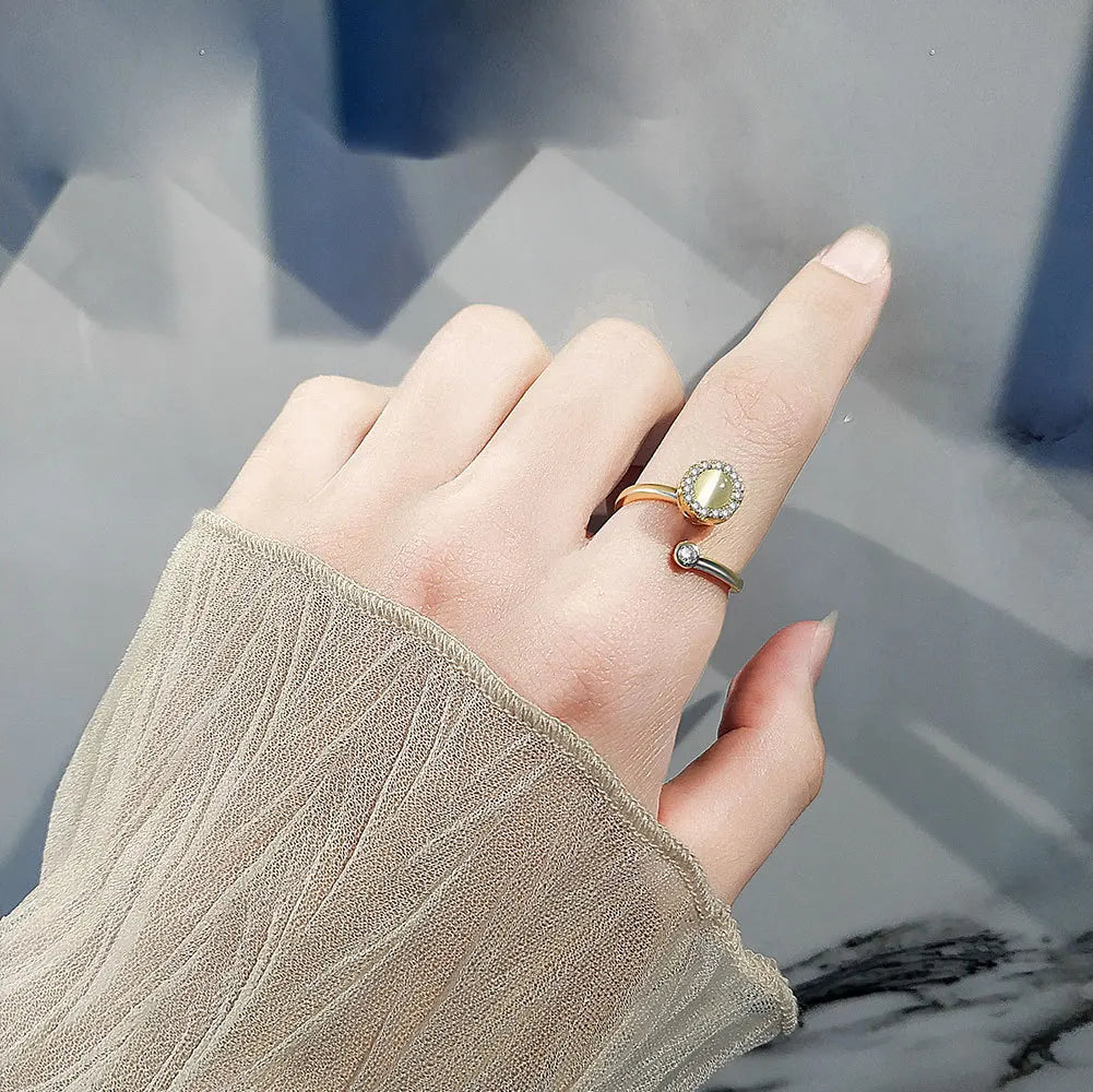 Harvest Moon - Women’s Fidget Ring – Sleek ADHD Jewelry - Gold Edition