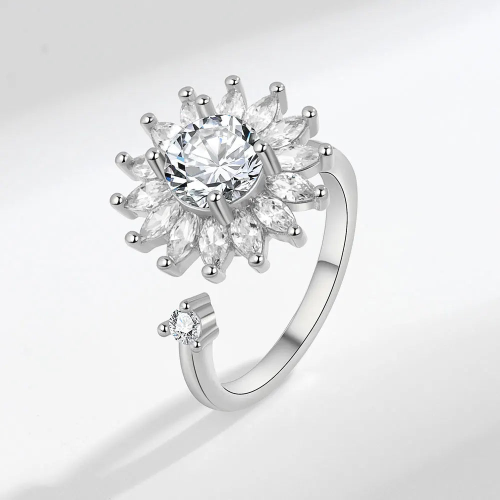 Mystic Blossom - Chic Spinner Ring – Calm Your Mind in Style - White & Silver Edition