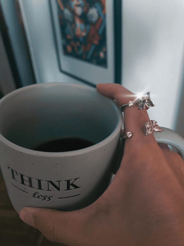 The Science of Calm: How Spinner Rings Help You Focus and Relax