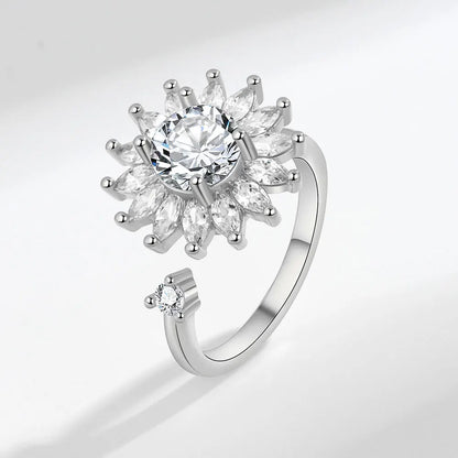 Mystic Blossom - Chic Spinner Ring – Calm Your Mind in Style - White & Silver Edition